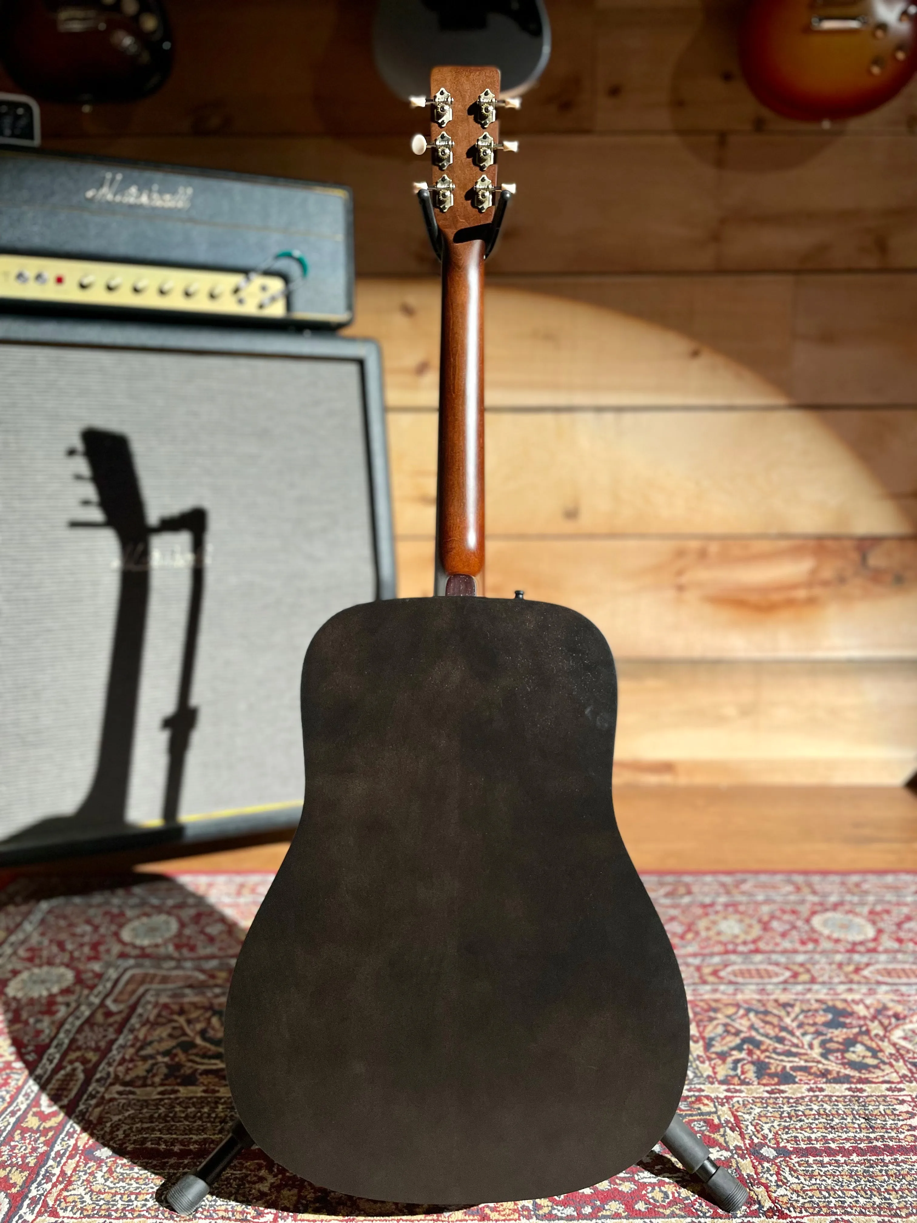 Art & Lutherie Americana, Faded Black