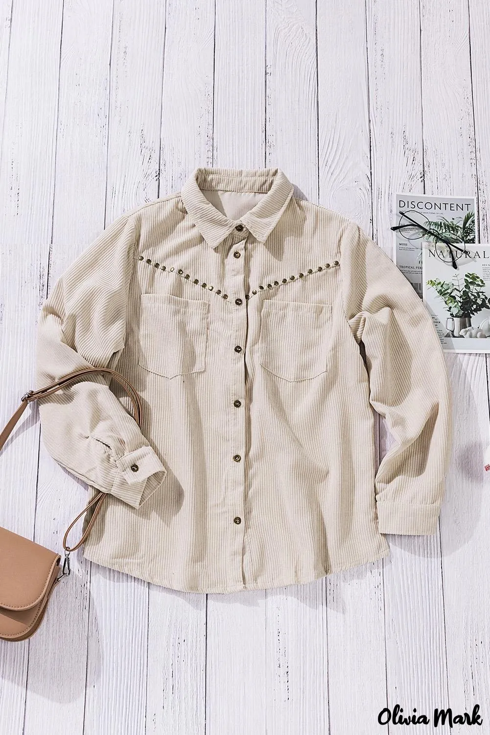 Deanwangkt - Beige corduroy buttoned long sleeve shirt with pockets