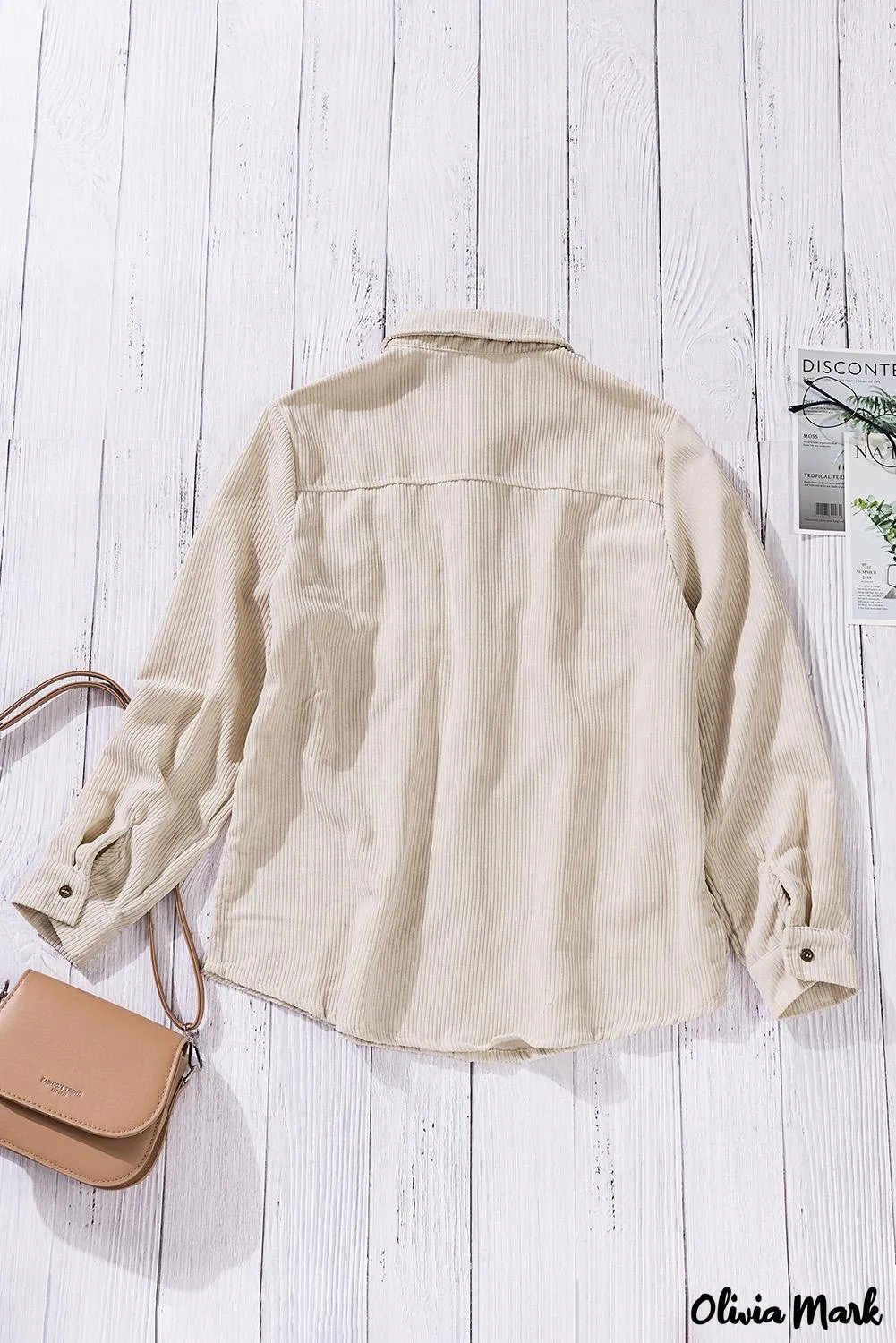 Deanwangkt - Beige corduroy buttoned long sleeve shirt with pockets