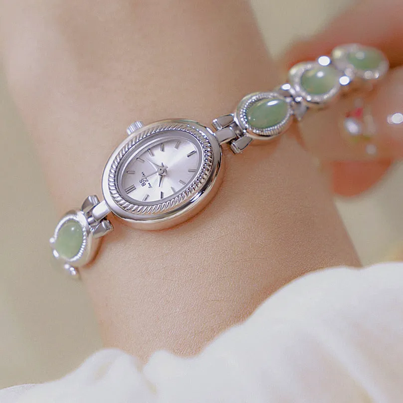 Elegant Women's Retro Jade Bracelet Watch - Luxury Waterproof Quartz Timepiece with Advanced Chain Design