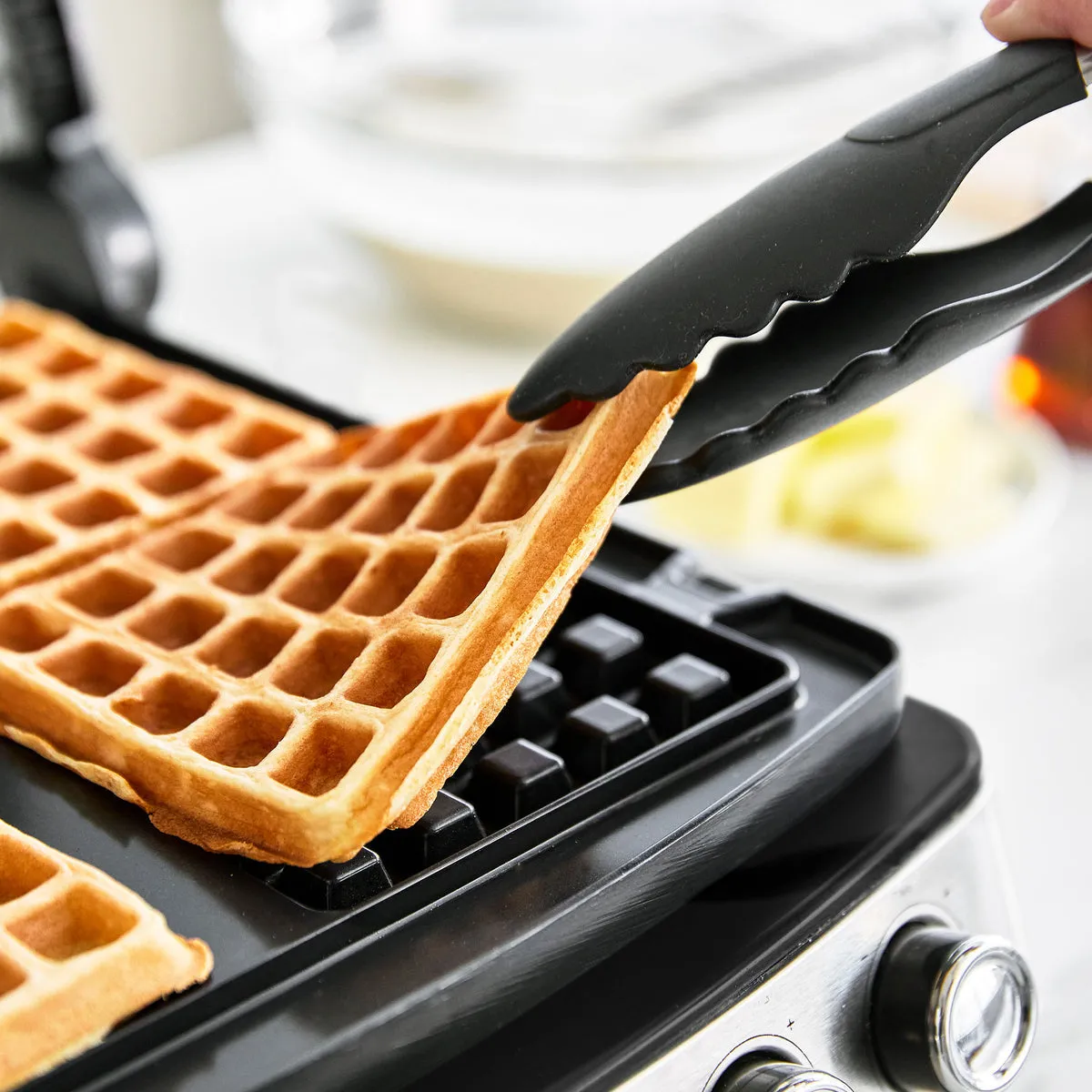 Elite Ceramic Nonstick 4-Square Waffle Maker | Black