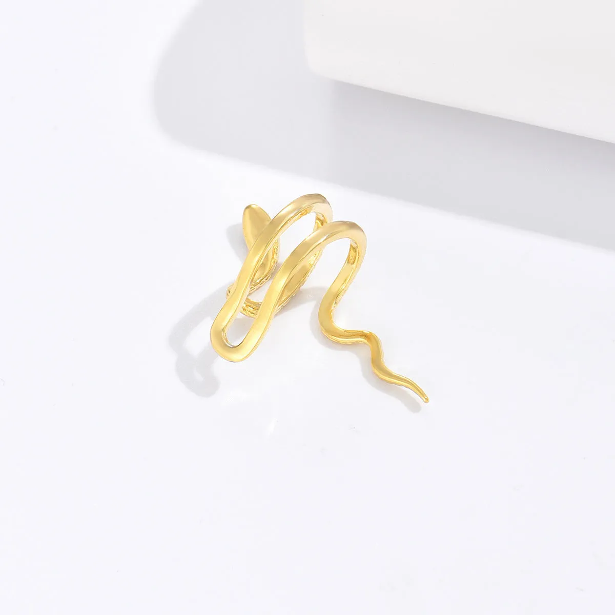 Gold Snake Winding Retro Ear Clip