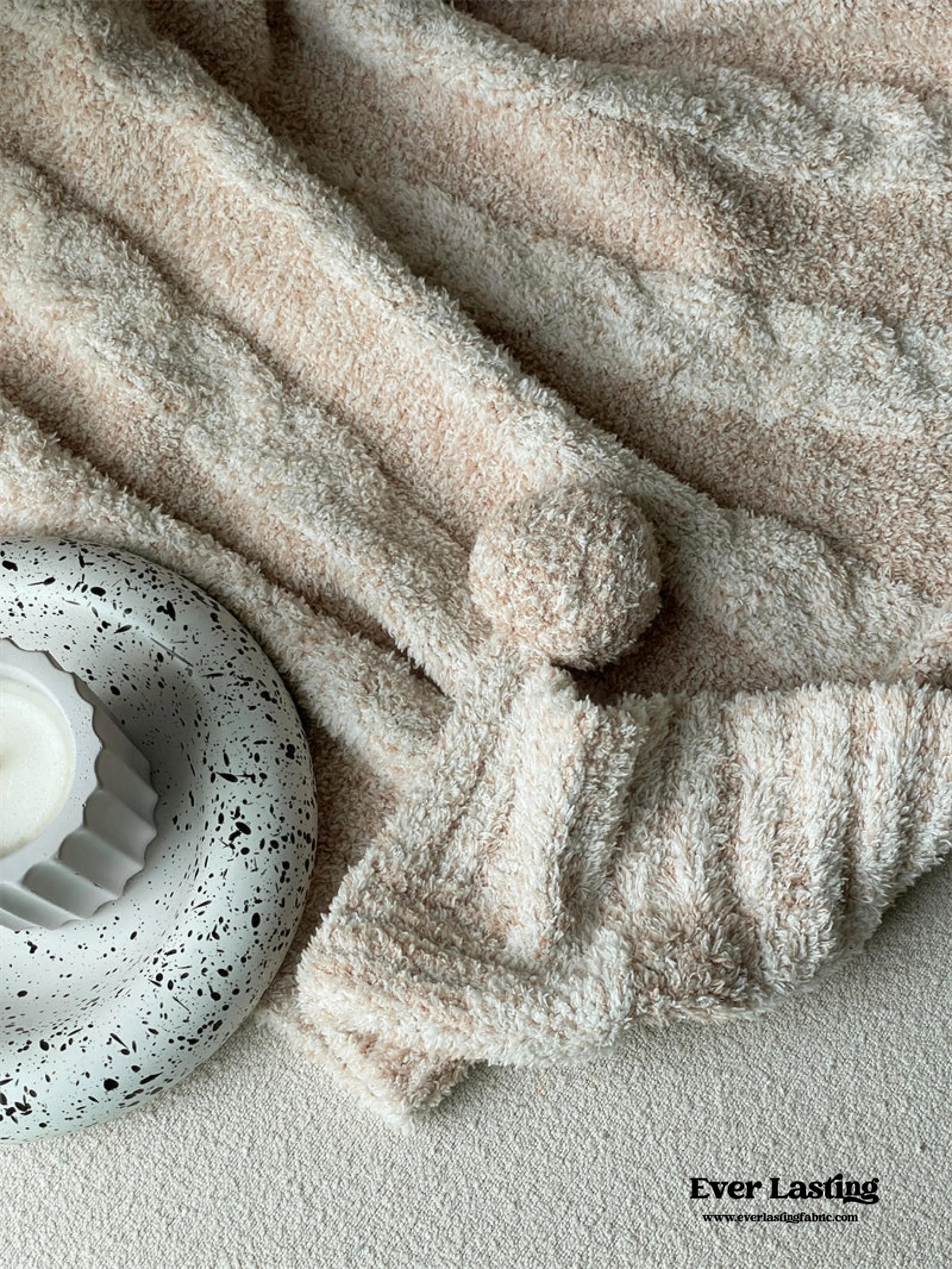 Striped Pom Pom Fluffy Blanket / Blue   White