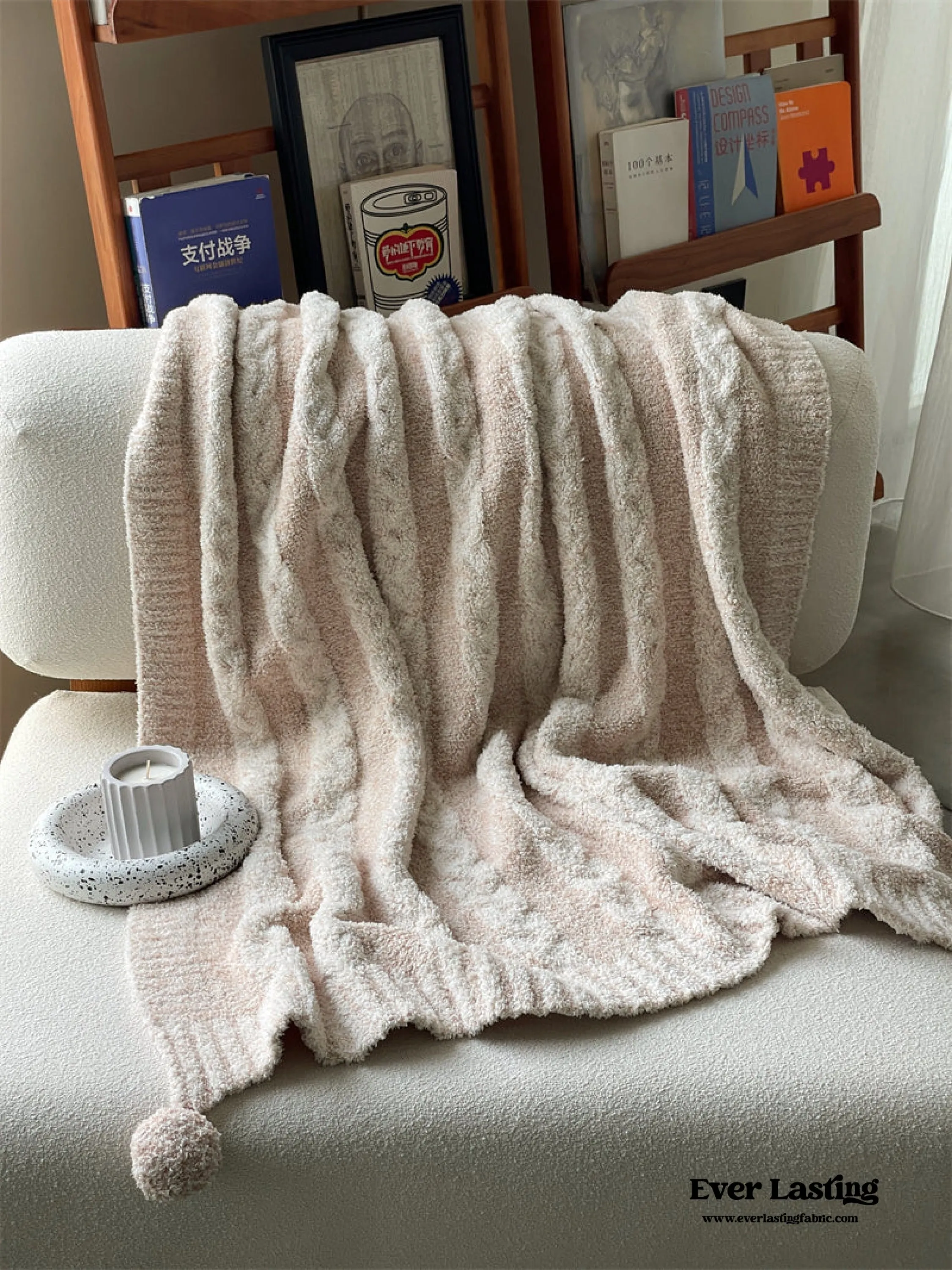 Striped Pom Pom Fluffy Blanket / Blue   White